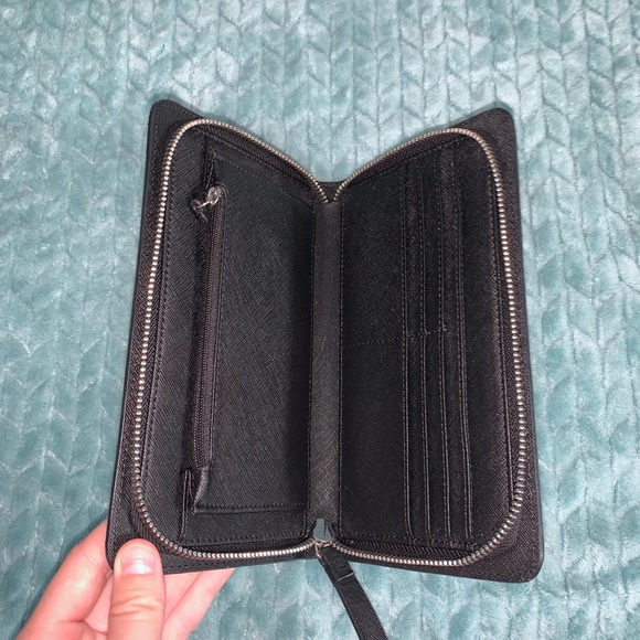 Calvin Klein Wristlet Black NWOT - Picture 3 of 3